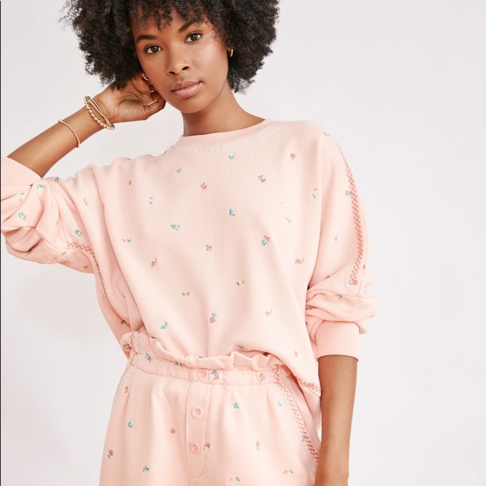 Something Navy Dollie Floral Embroidered Sweatshirt in Pale Peach